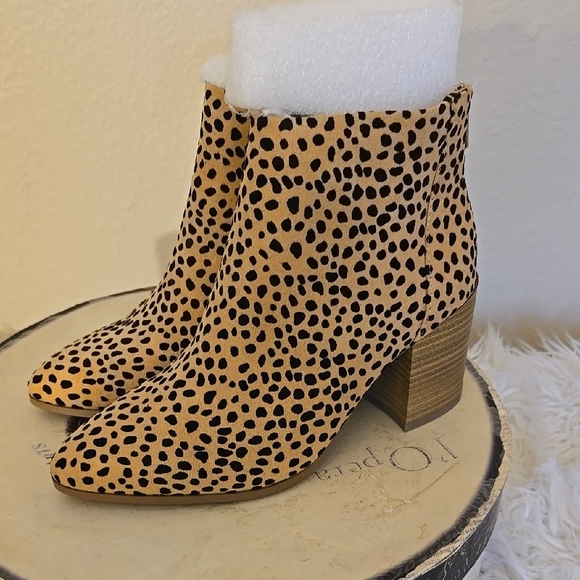 Chic Black and Brown Animal Print Ankle Boots with Medium Heel - Picture 1 of 10